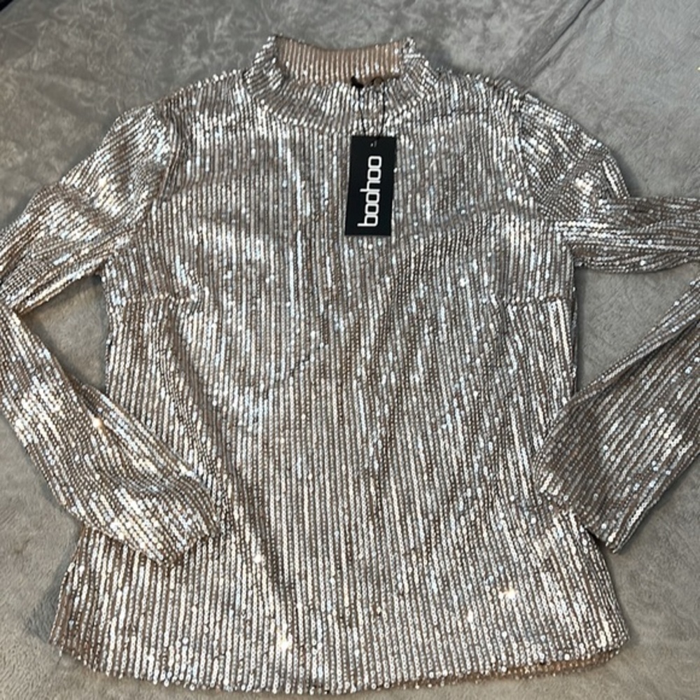 Boohoo girls top sequin longsleeve new size 10